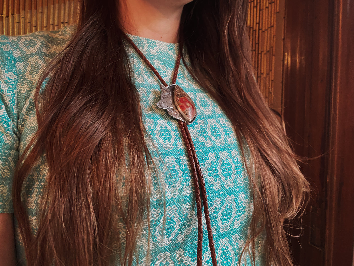 Wolf Bolo Tie